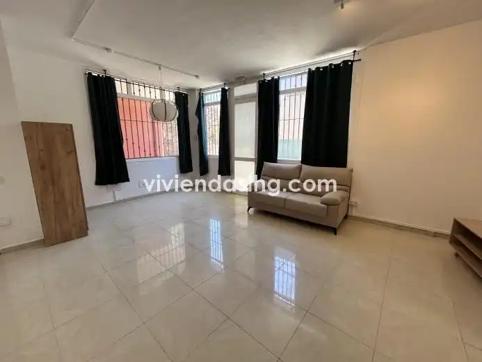Sala de estar de Oficina en venta en Tacoronte con Trastero y Amueblado