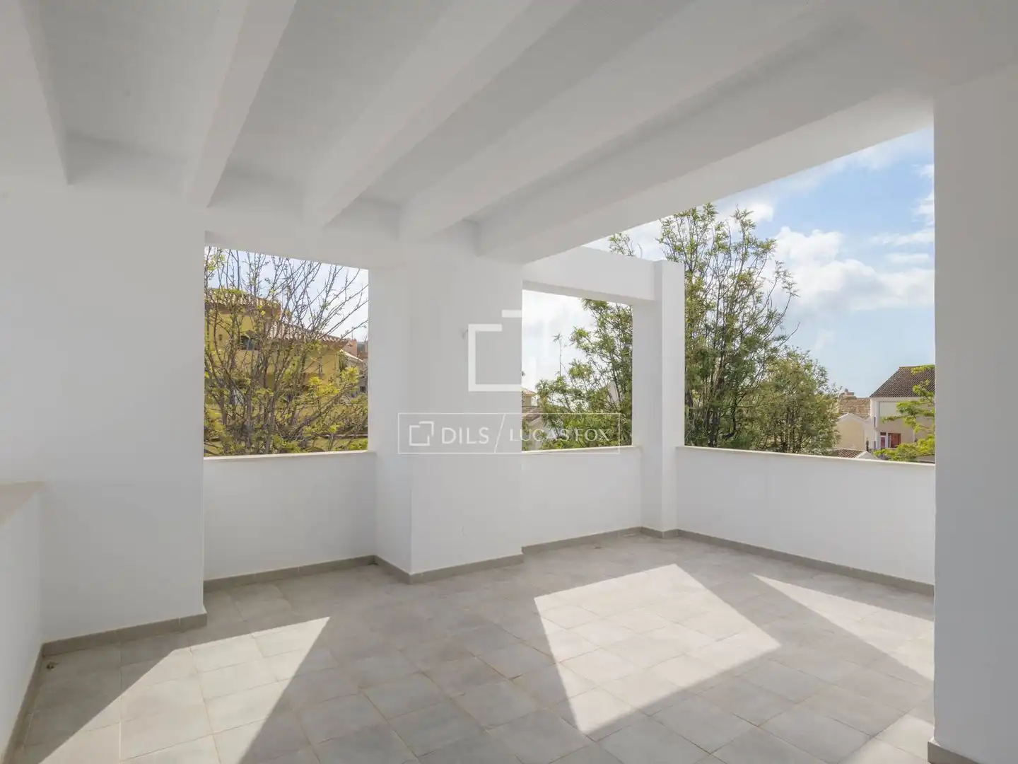 Vista exterior de Casa o xalet en venda en Benalmádena amb Aire condicionat, Calefacció i Jardí privat