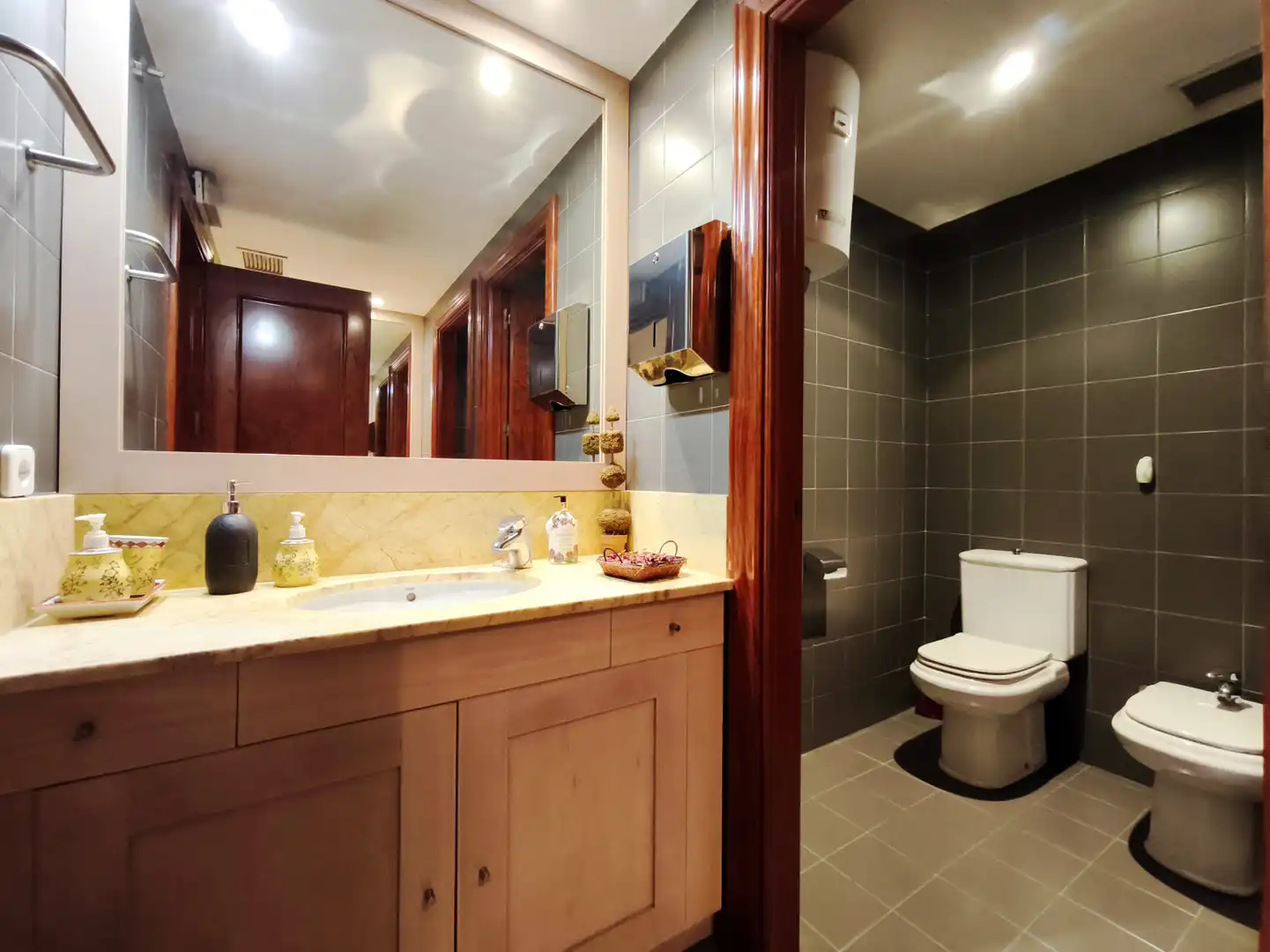 Baño de Oficina de alquiler en  Logroño con Calefacción