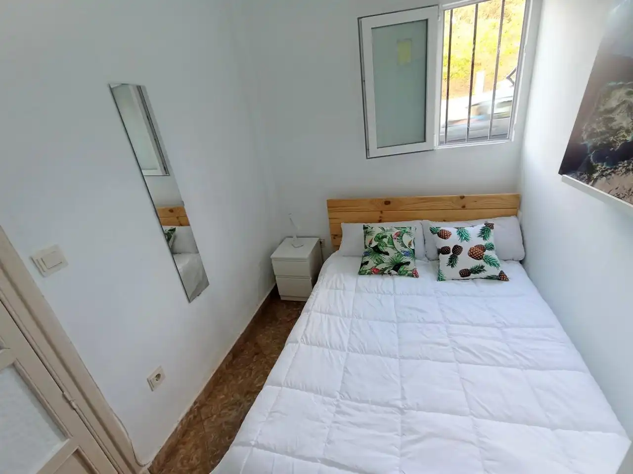 Bedroom of Ground floor for share in Granada  with Heating, Terrace and Storage room