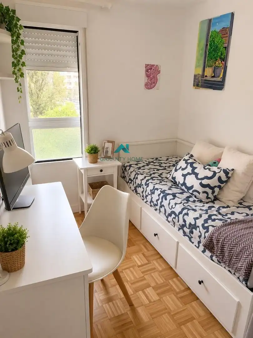 Habitación de Piso de alquiler en Madrid con Amueblado