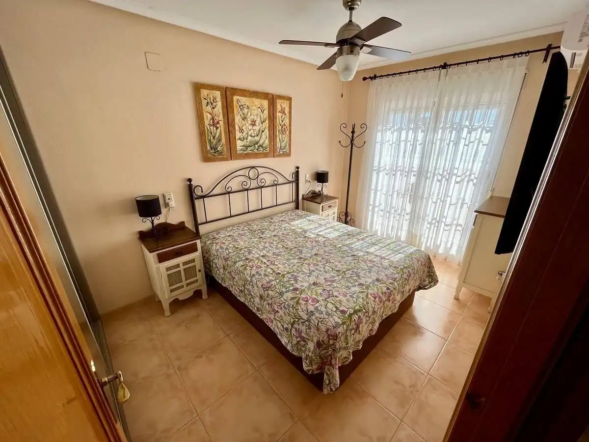 Dormitori de Casa o xalet de lloguer en Santa Pola amb Terrassa, Moblat i Balcó