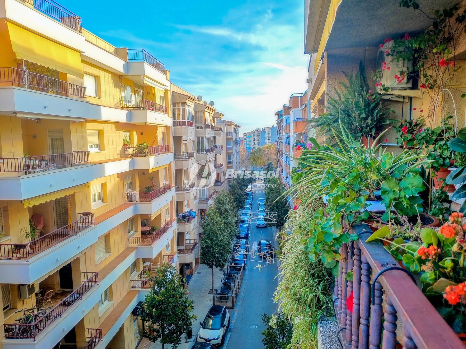 Exterior view of Flat for sale in Cambrils  with Air Conditioner, Heating and Terrace
