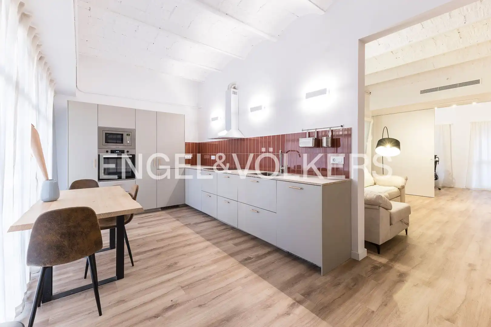 Cuina de Apartament en venda en Barcelona amb Aire condicionat i Calefacció
