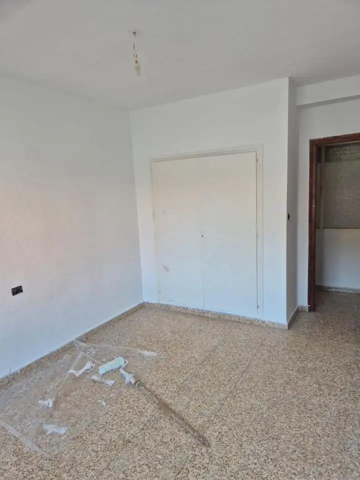 Wohnung zum Verkauf in Almansa mit Balkon