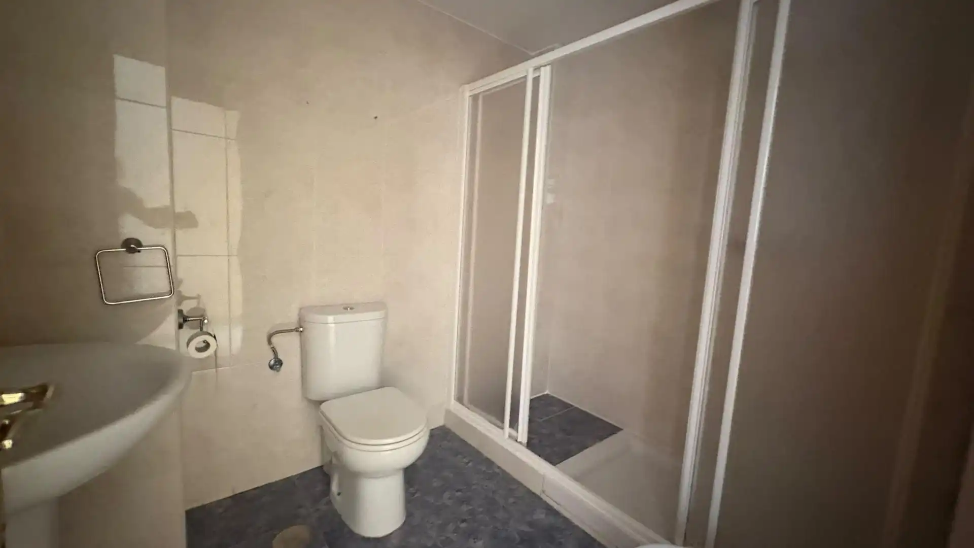 Bathroom of Flat for sale in Málaga  with Terrace and Balcony