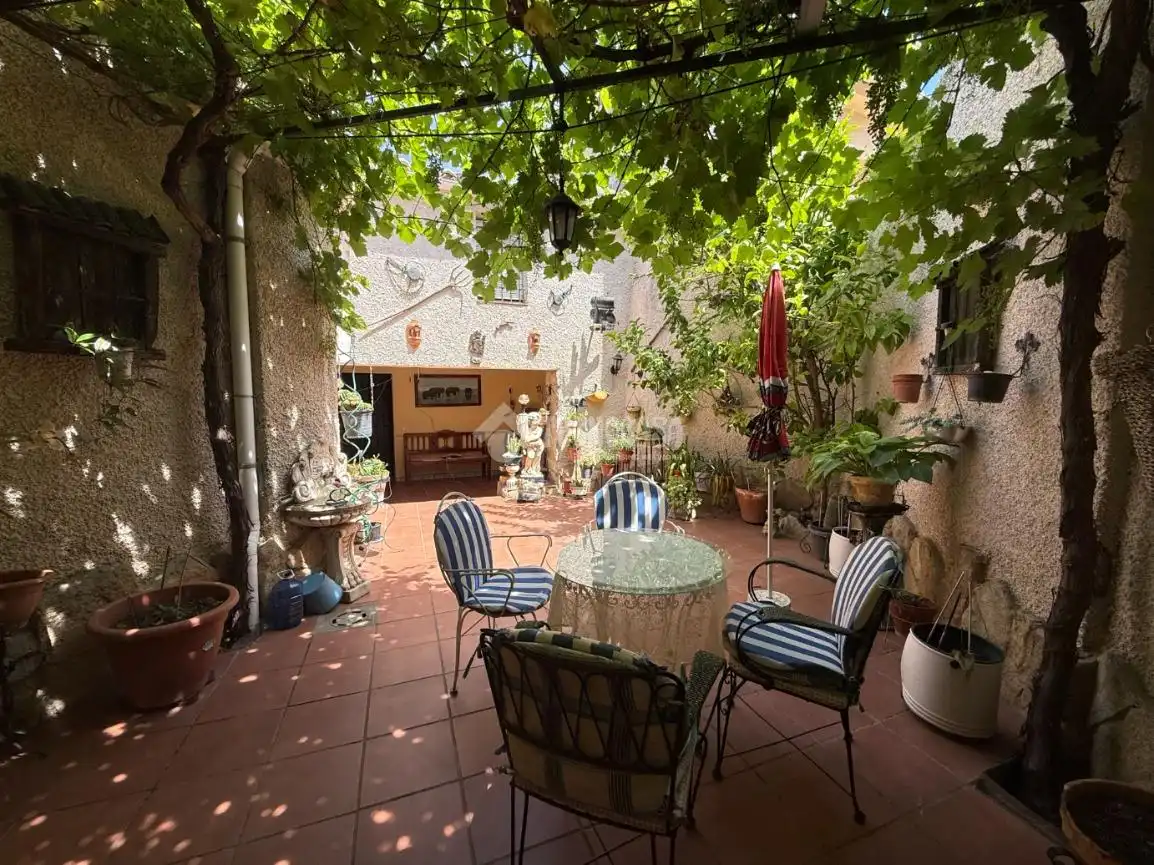 Terraza de Casa adosada en venta en Lucillos con Aire acondicionado y Calefacción