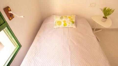 Photo 2 of Flat to rent in Las Piscinas Naturales, Alicante