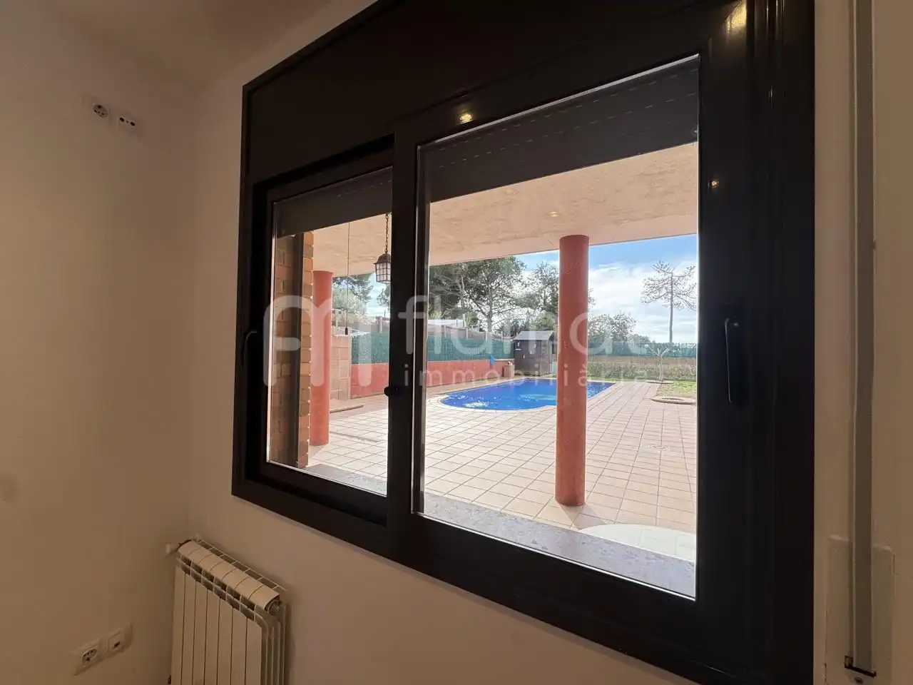 Vista exterior de Casa o xalet en venda en Caldes de Malavella amb Jardí privat i Piscina