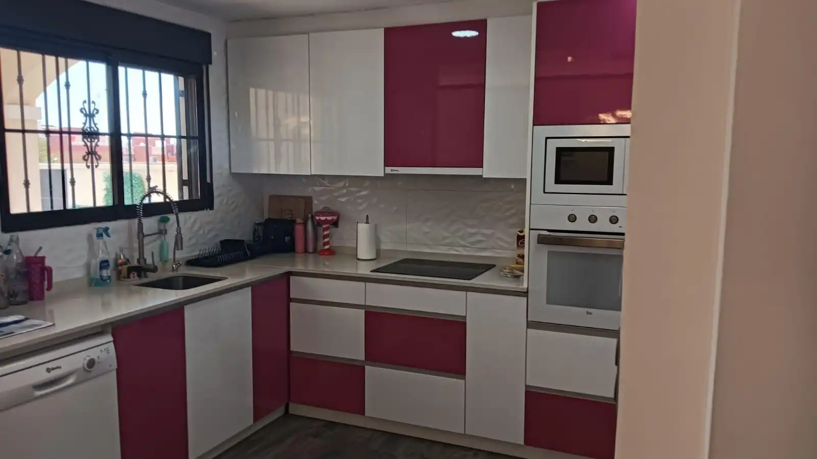 Kitchen of Detached homes for sale in Torrevieja  with Air Conditioner, Heating and Private garden