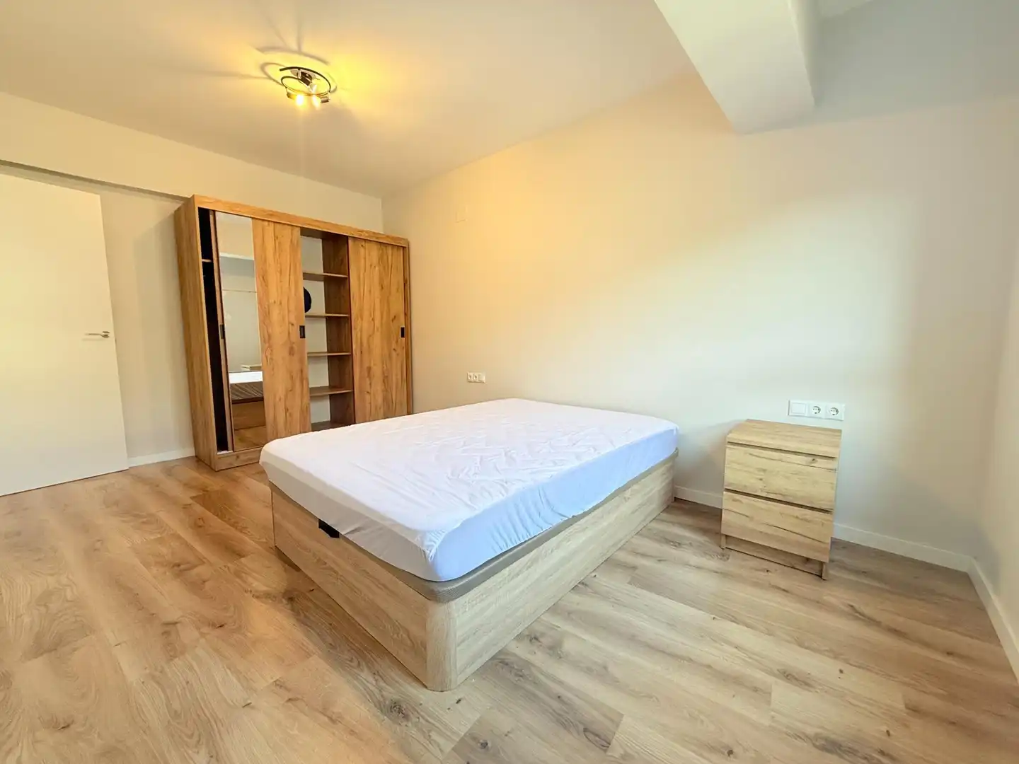 Schlafzimmer von Wohnung zur Miete in Alboraya Centro