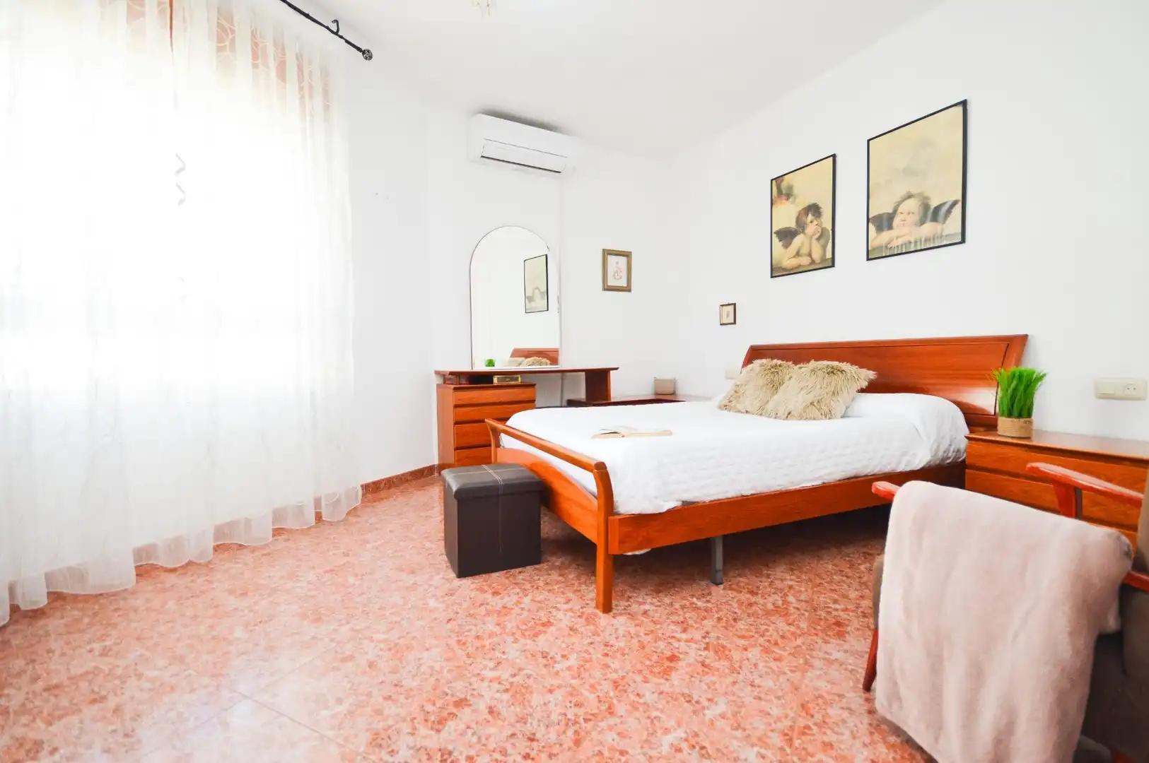 Schlafzimmer von Einfamilien-Reihenhaus zum Verkauf in Almería mit Klimaanlage und Abstellraum