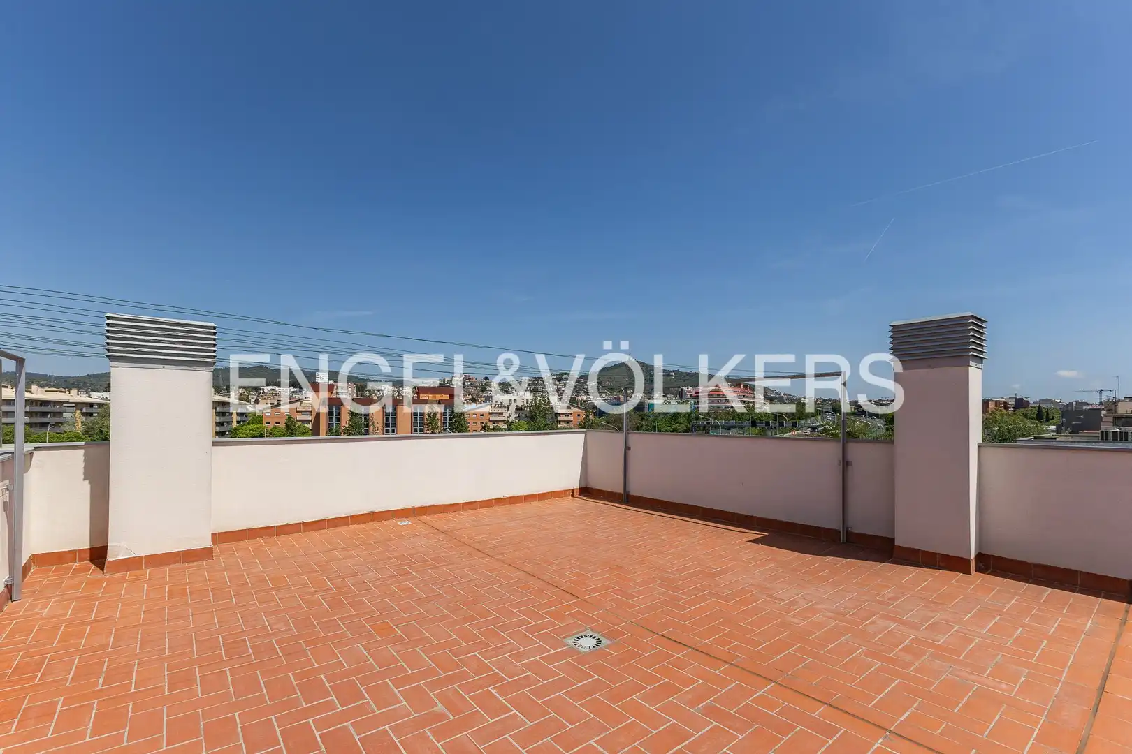 Terraza de Piso en venta en Esplugues de Llobregat con Aire acondicionado, Calefacción y Jardín privado