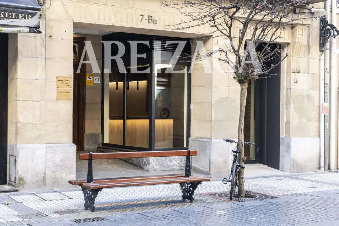 Vista exterior de Local en venta en Donostia - San Sebastián 