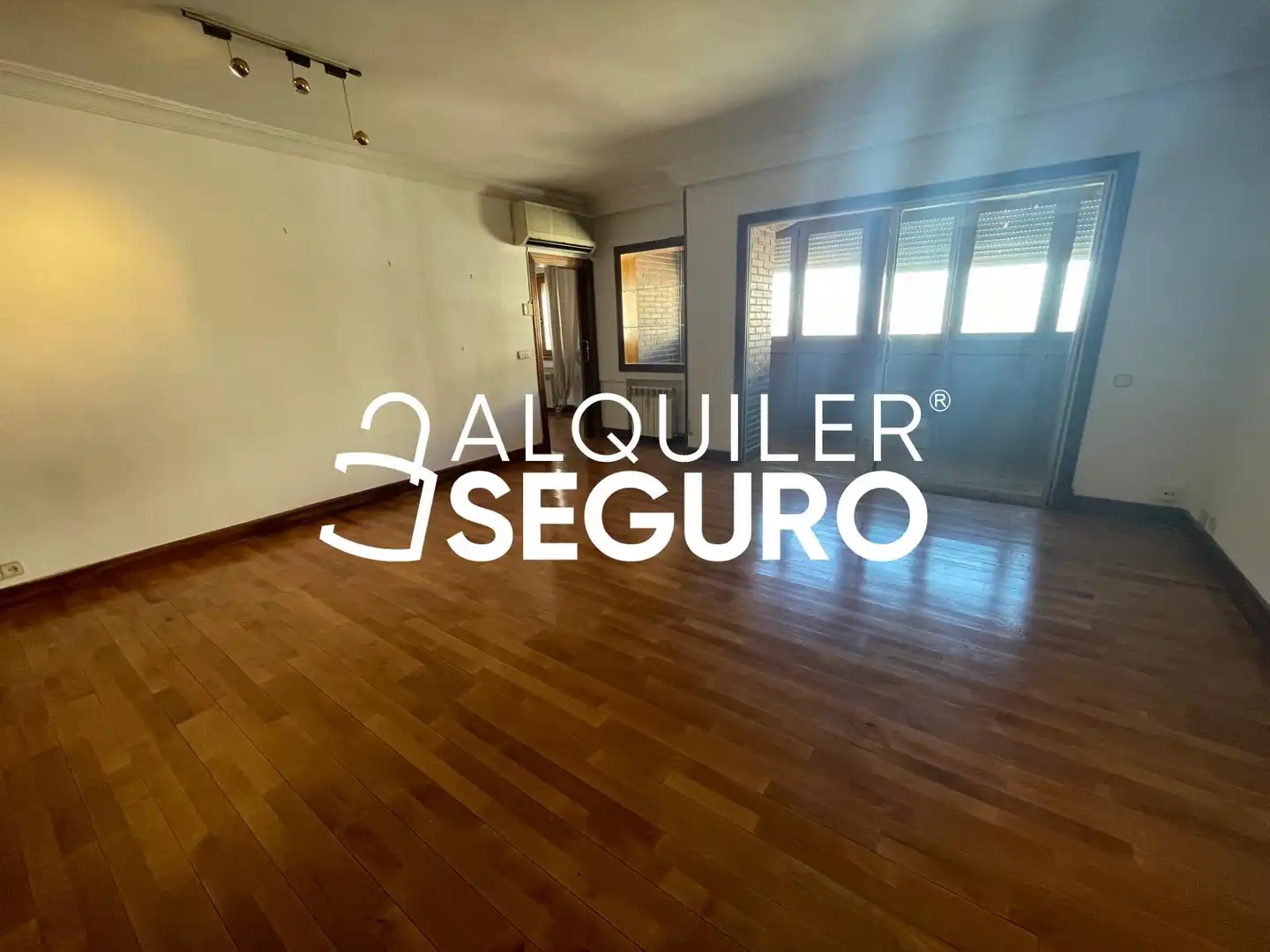 Flat for rent in Madrid  with Air Conditioner, Heating and Terrace