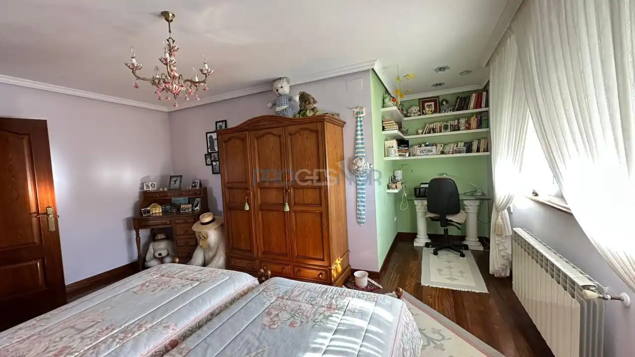 Habitación de Casa o chalet en venta en Sariegos con Calefacción, Jardín privado y Terraza