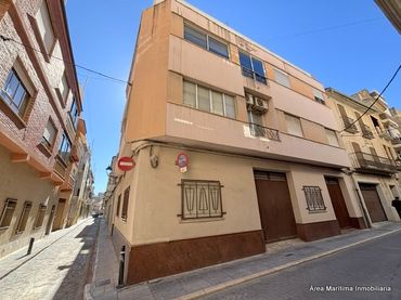 Pis amb balcó en venda a Carrer de la Capella