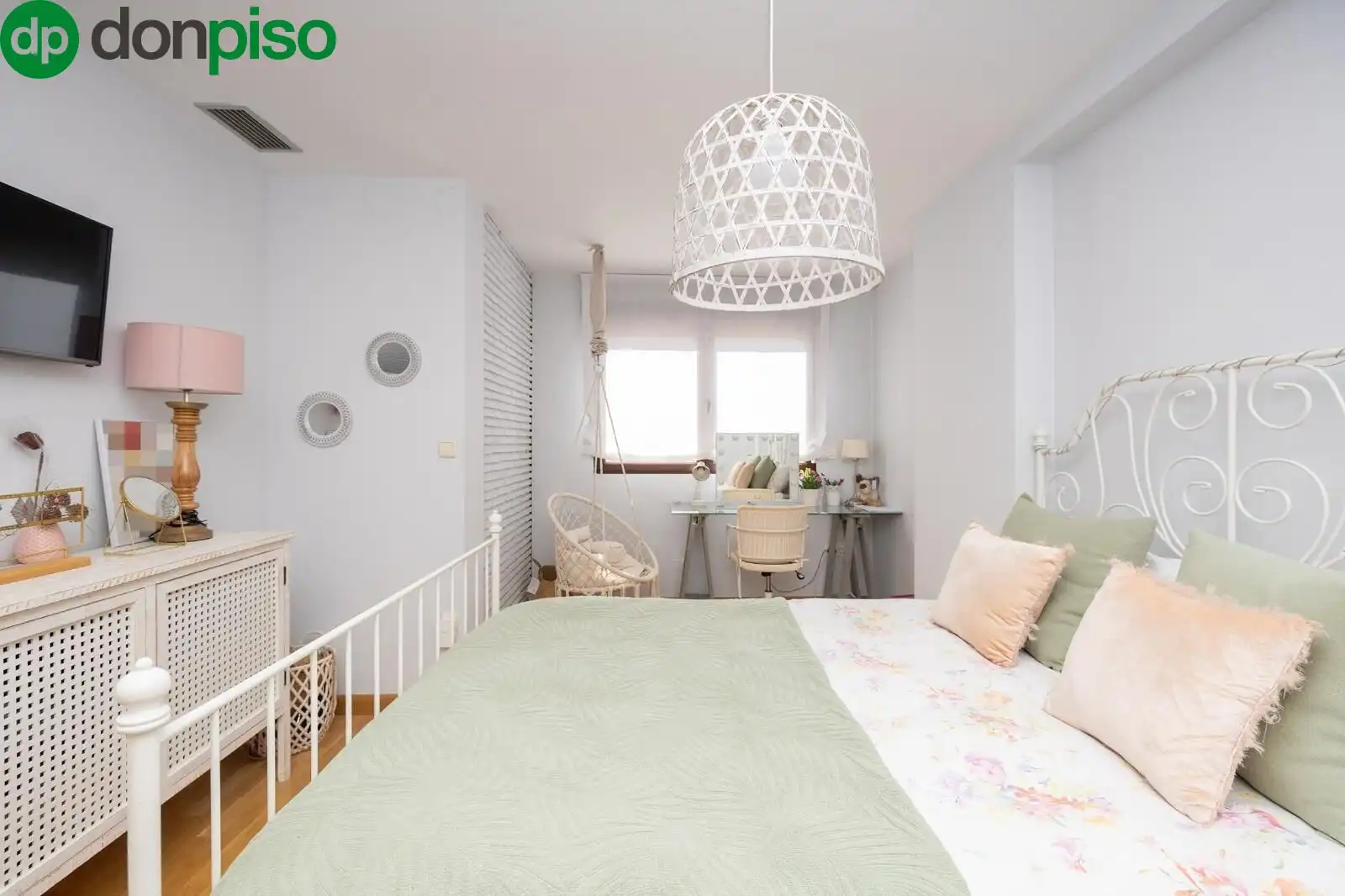 Bedroom of Detached homes for sale in Granada  with Air Conditioner, Heating and Terrace