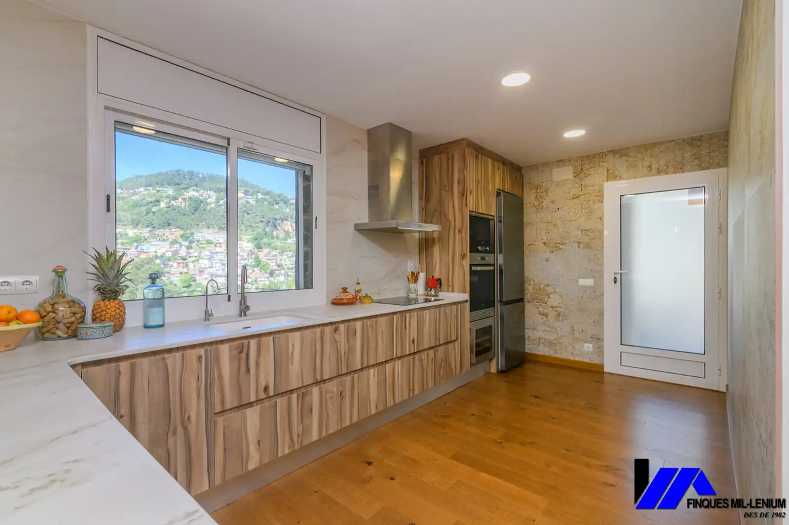 Cocina de Casa o chalet en venta en Vallirana con Aire acondicionado, Calefacción y Jardín privado
