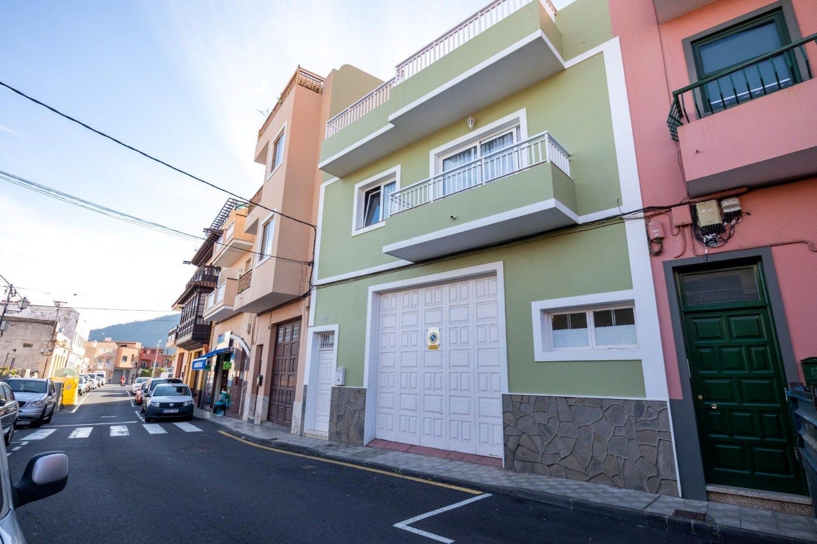 Exterior view of Single-family semi-detached for sale in La Orotava  with Terrace, Storage room and Balcony