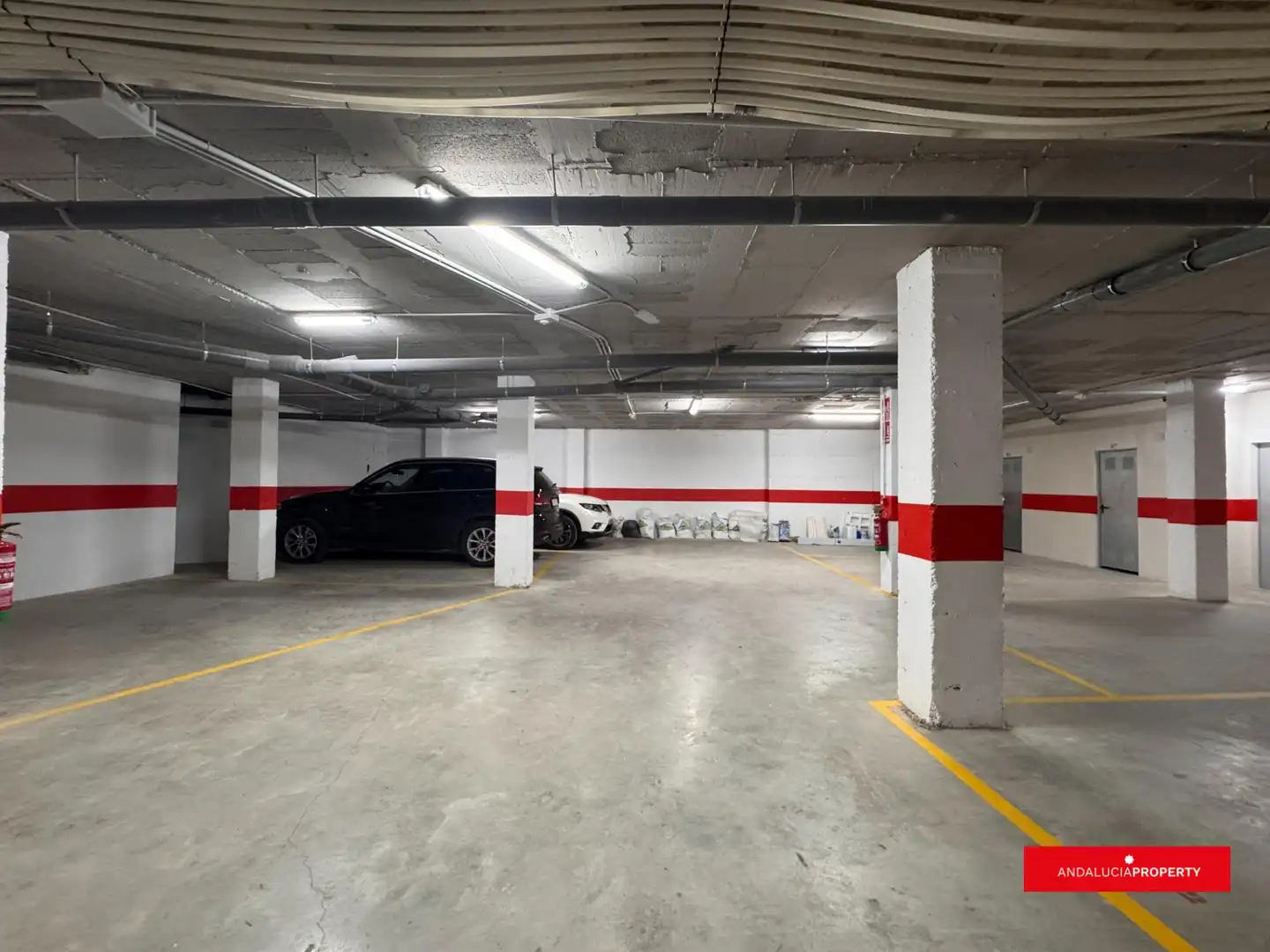 Parkplatz von Wohnung zur Miete in Sorvilán mit Klimaanlage, Heizung und Privatgarten
