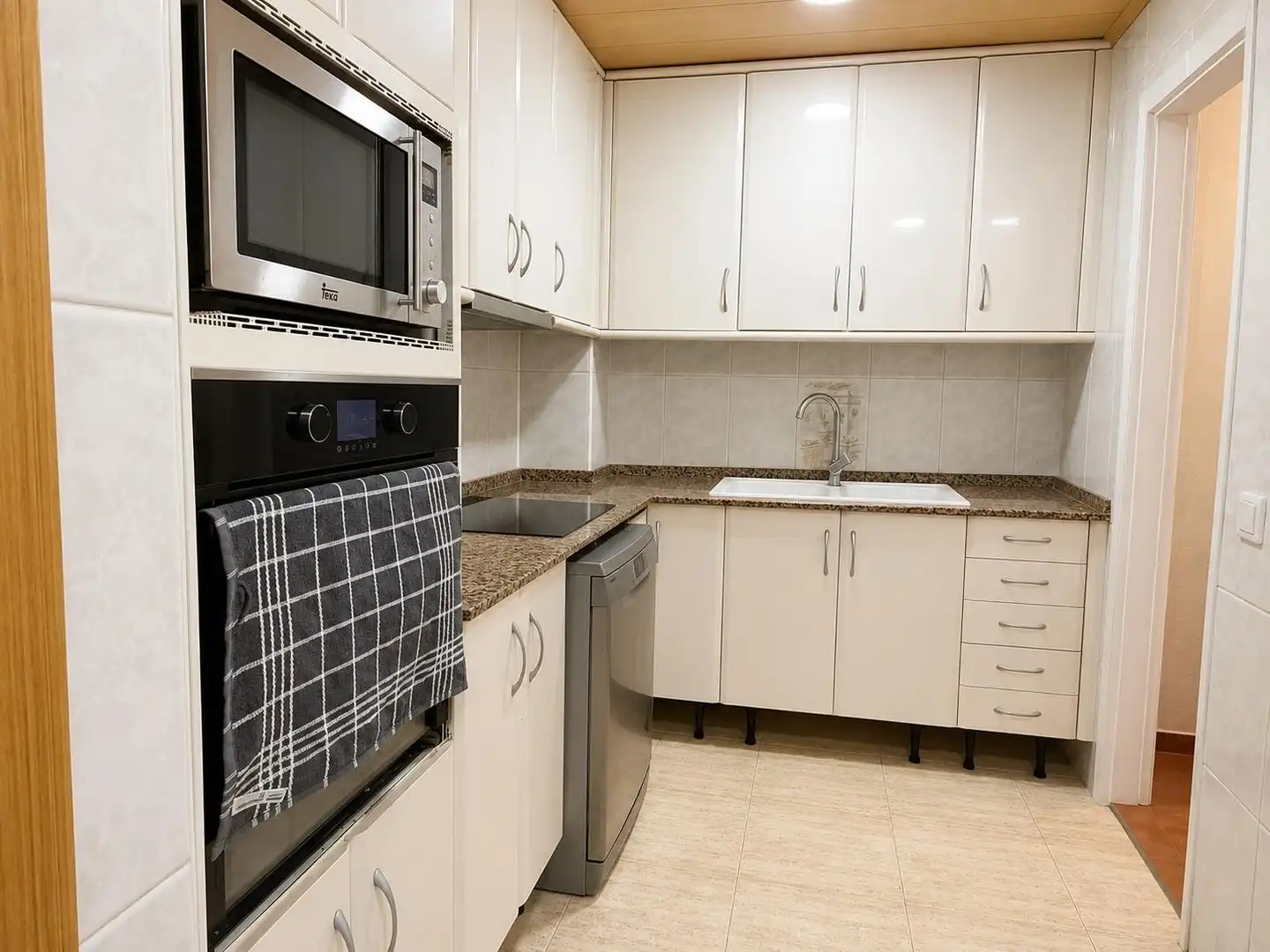 Kitchen of Attic for sale in Sabadell  with Air Conditioner and Balcony