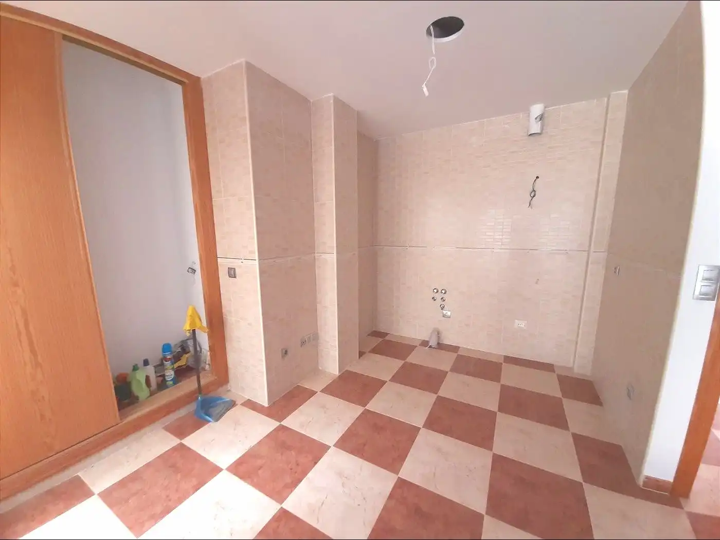 Bathroom of Flat for sale in Lorca  with Heating, Terrace and Storage room