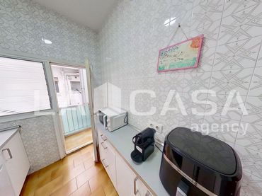 Pis amb balcó en venda a Carrer de Santa Coloma