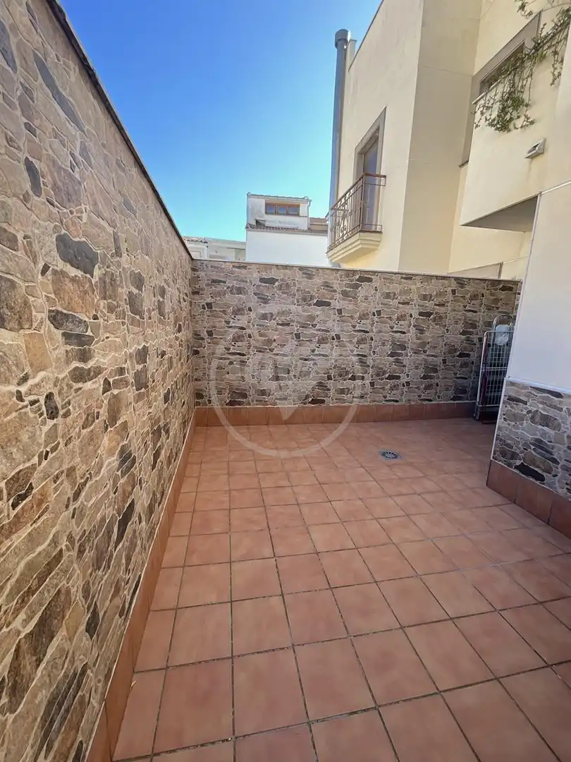 Terraza de Piso de alquiler en Linares con Aire acondicionado, Terraza y Amueblado