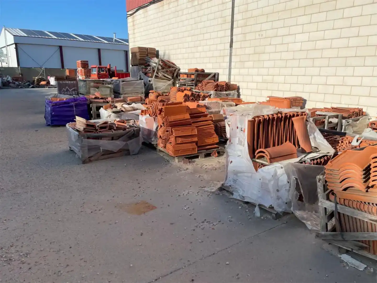 Exterior view of Industrial buildings for rent in Astorga