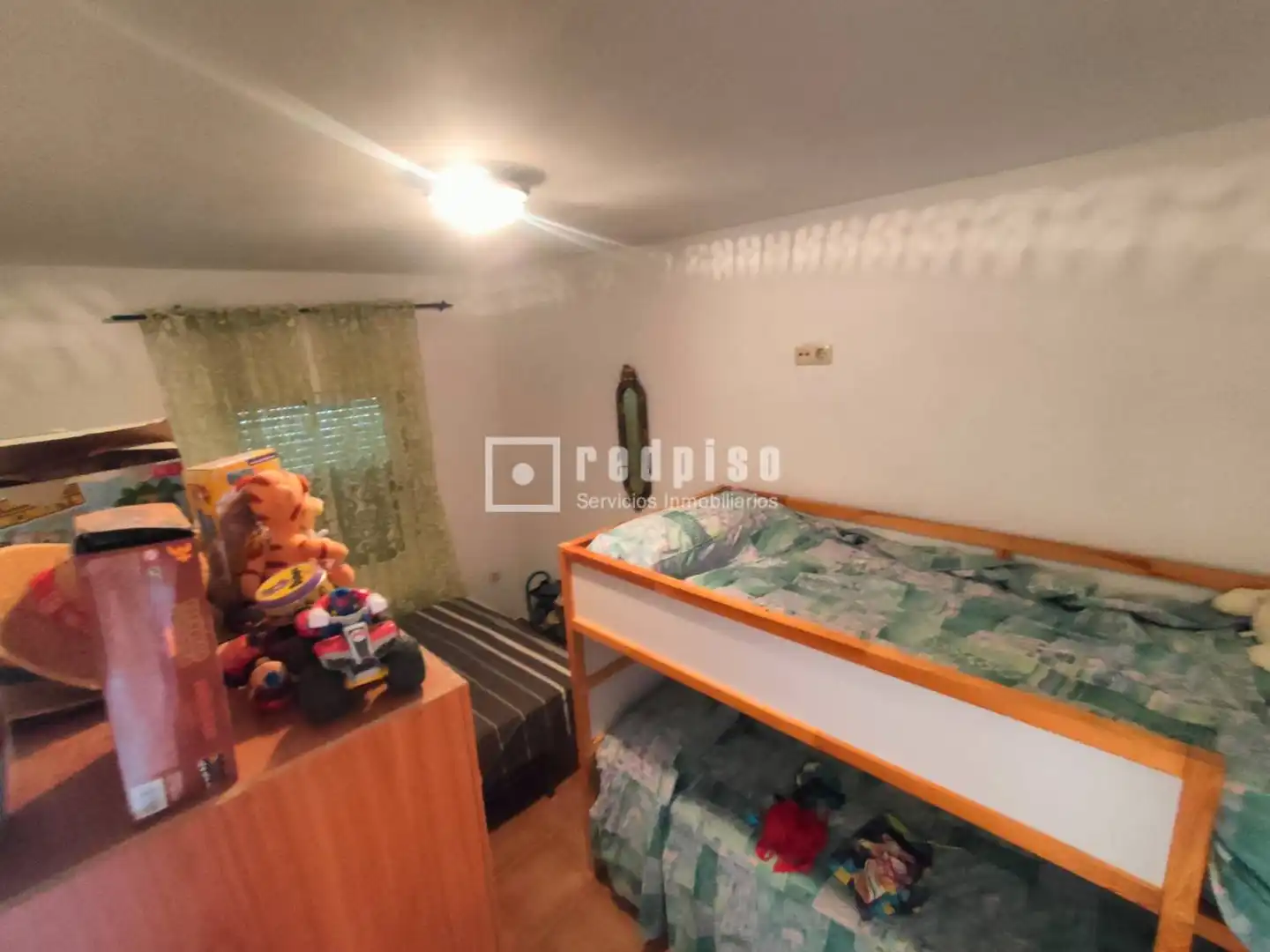 Habitación de Casa o chalet en venta en Renera con Calefacción y Amueblado