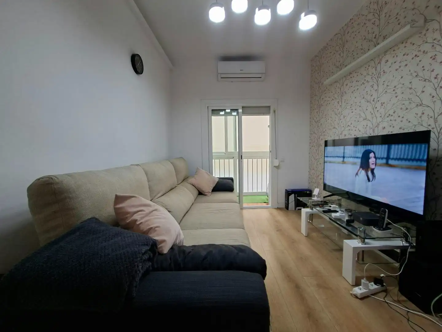 Piso con terraza en venta en Carrer Cuba, imagen 18