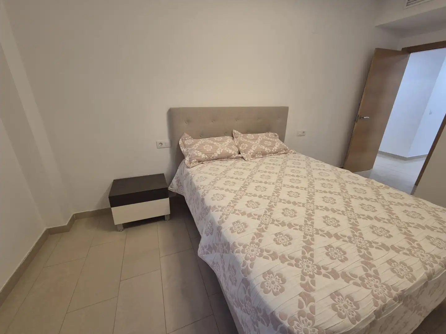 Dormitori de Casa o xalet de lloguer en Mutxamel amb Aire condicionat, Calefacció i Piscina