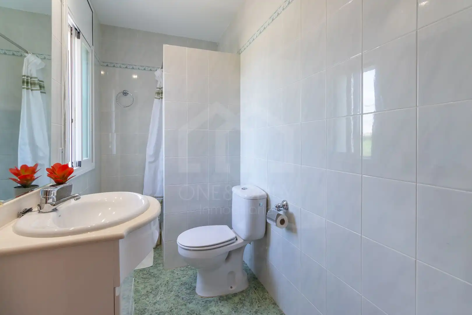 Bathroom of Houses for sale in Riudoms  with Air Conditioner, Heating and Private garden