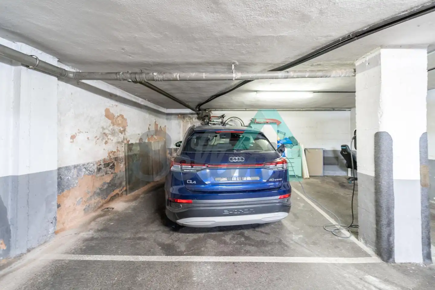 Aparcament de Dúplex en venda en Oviedo  amb Calefacció, Parquet i Traster