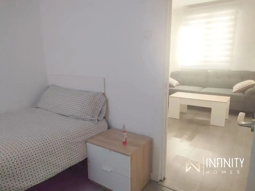 Schlafzimmer von Wohnung zur Miete in Santurtzi  mit Heizung