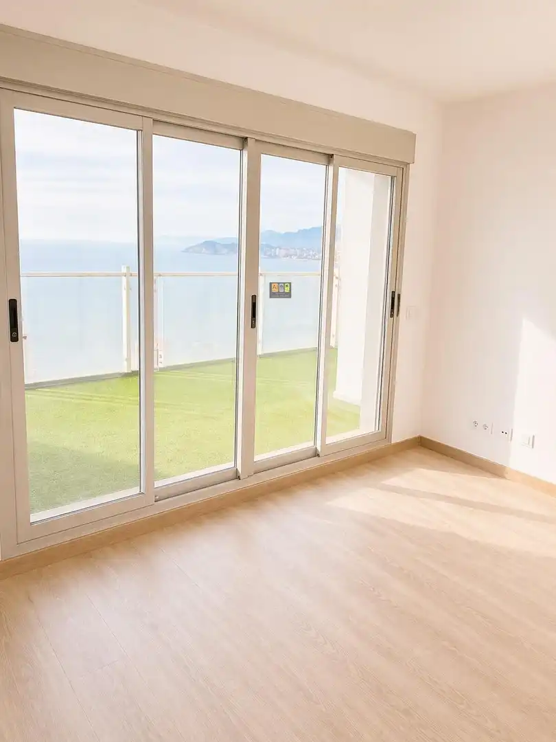 Bedroom of Attic for sale in Benidorm  with Air Conditioner, Terrace and Balcony
