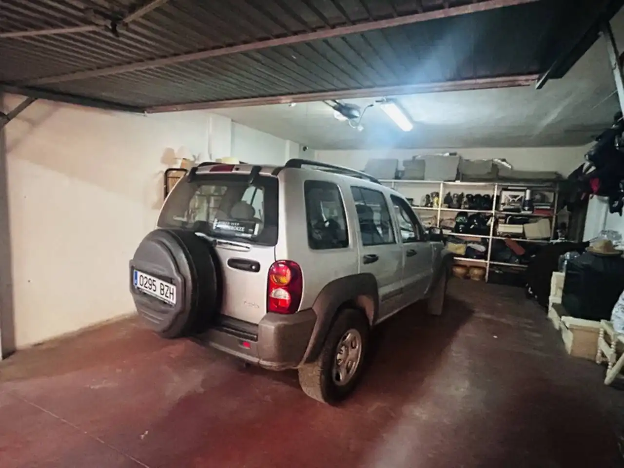 Parking de Casa adosada en venta en Almuñécar con Aire acondicionado, Terraza y Piscina comunitaria