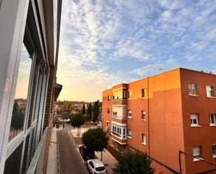 Vista exterior de Pis en venda en Alcobendas amb Aire condicionat i Terrassa