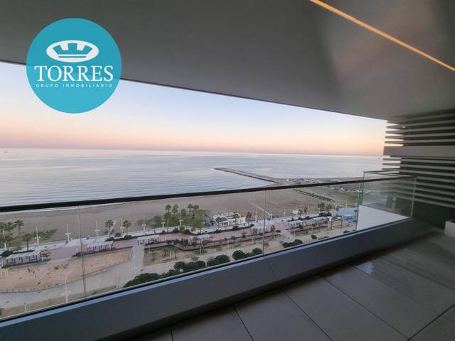 Piso en Venta en Autovia Autovía de Acceso al Puerto de Málaga,  en Paseo Marítimo Oeste - Pacífico