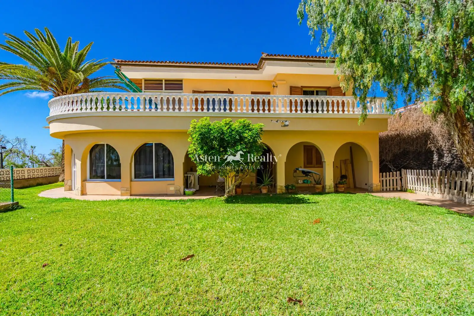 Casa amb piscina en venda a Aldaba