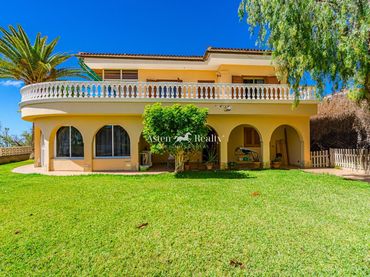 Casa con piscina in vendita a Aldaba