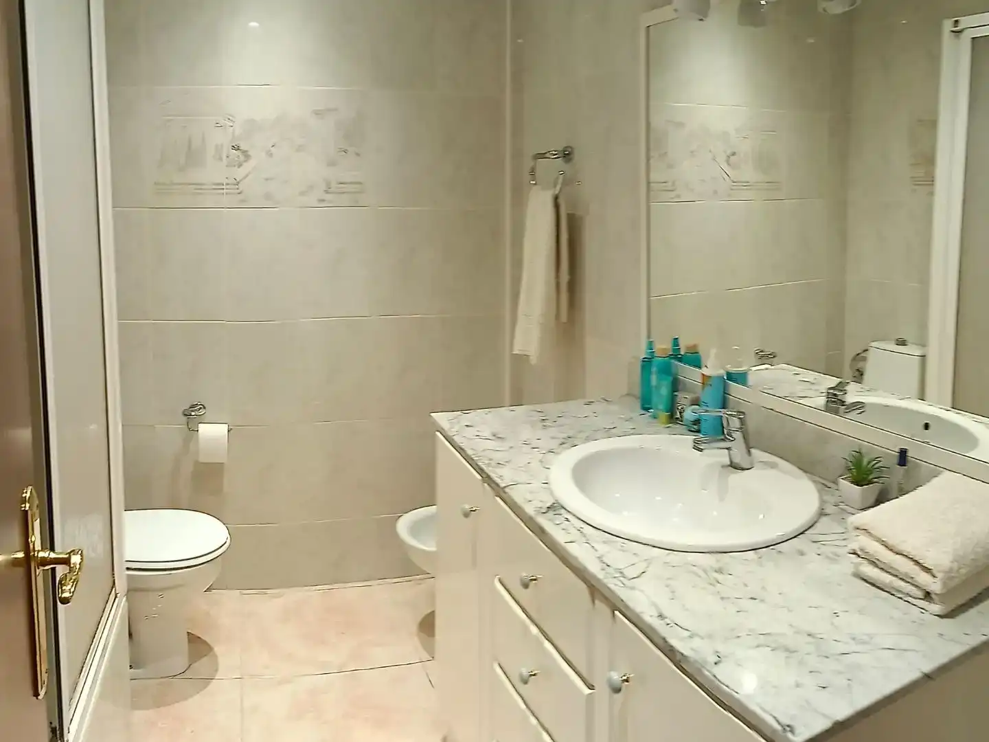 Bathroom of Flat for sale in  Palma de Mallorca  with Air Conditioner, Swimming Pool and Balcony