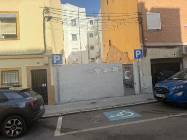 Wohnbaugrundstück zum Verkauf in Calle de Peña de la Atalaya