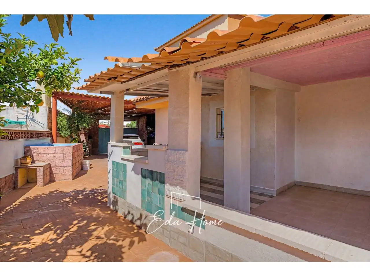 Terrace of Houses for sale in Vilanova i la Geltrú