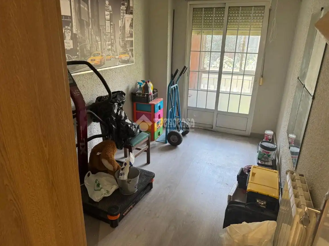 Habitación de Piso en venta en Zaragoza con Calefacción y Balcón