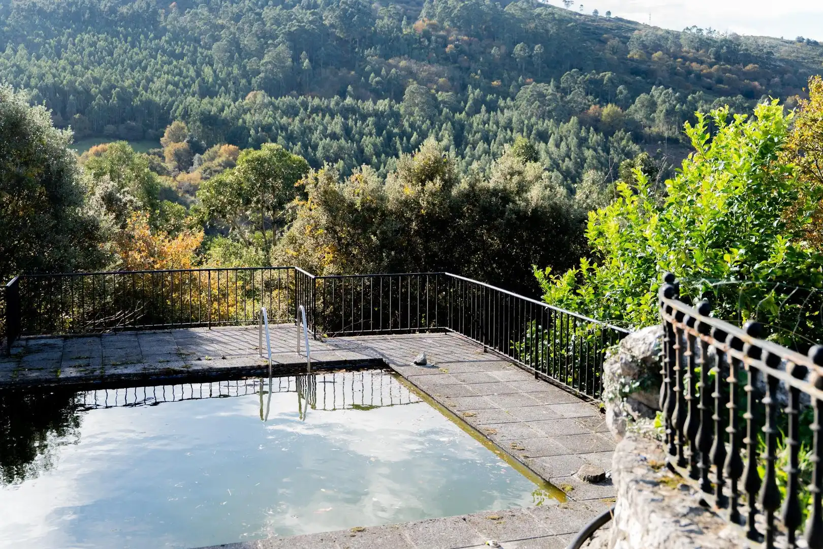 Piscina de Casa o xalet en venda en Villaescusa (Cantabria) amb Calefacció, Jardí privat i Terrassa
