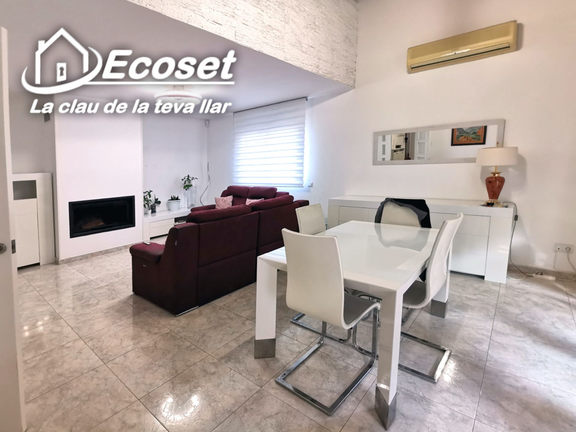 Sala d'estar de Casa o xalet en venda en Cervelló amb Aire condicionat, Calefacció i Jardí privat