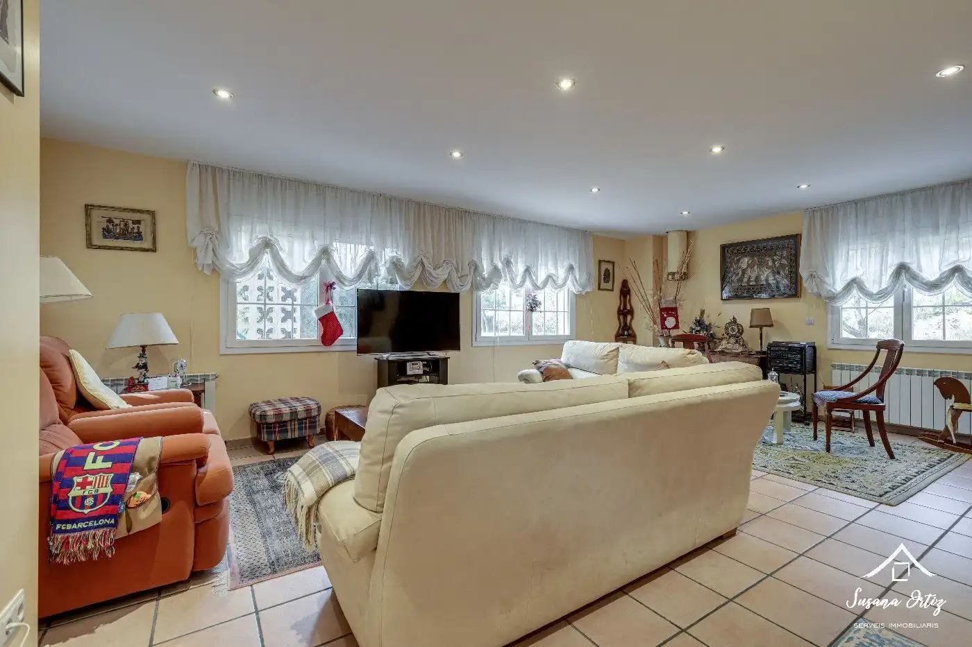 Sala de estar de Casa o chalet en venta en El Bruc con Aire acondicionado, Calefacción y Jardín privado