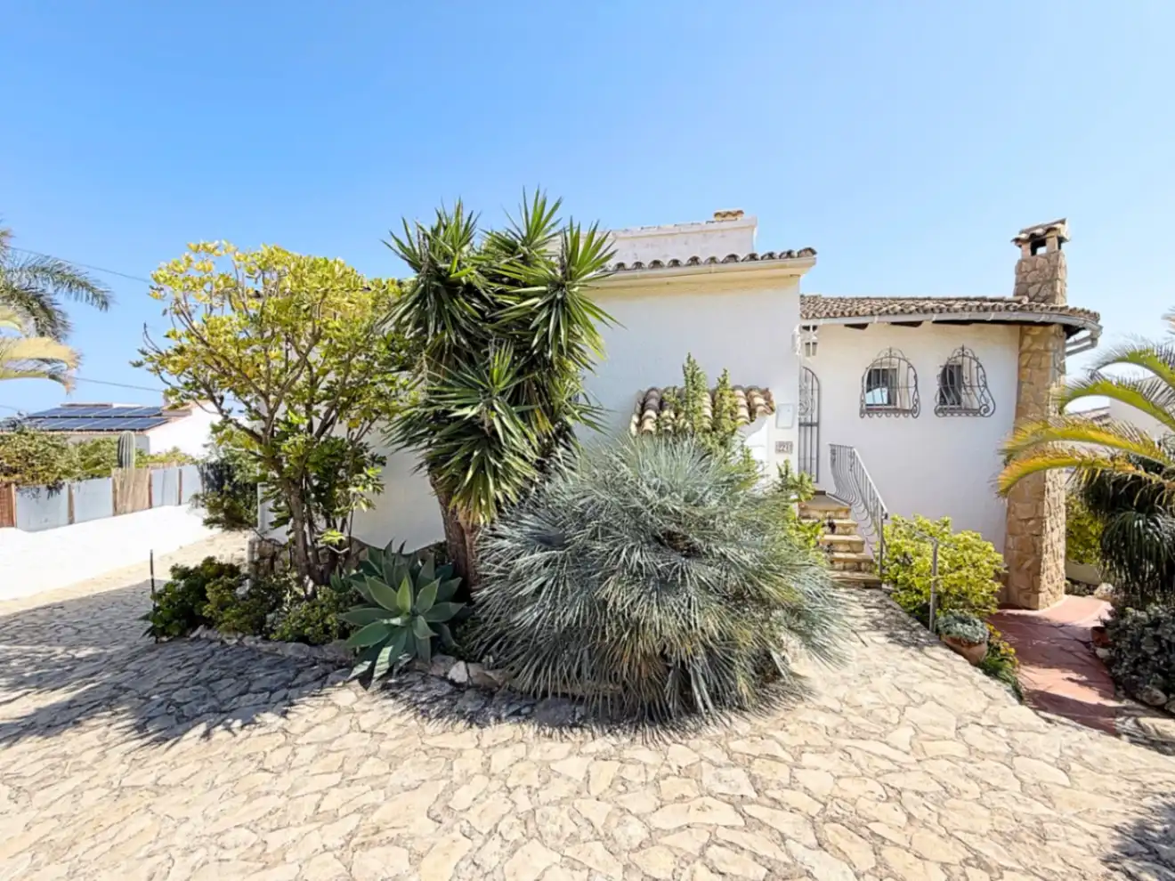 Exterior view of Houses for sale in Calpe / Calp  with Terrace